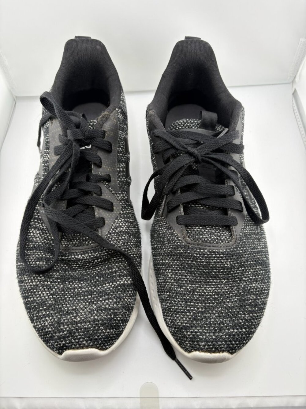 #S137 Adidas sneaker